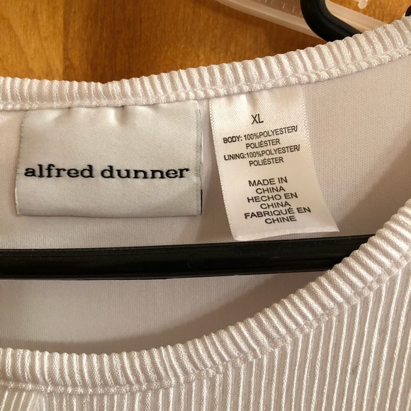 Women’s XL Tops w/Tags - Picture 2 of 6